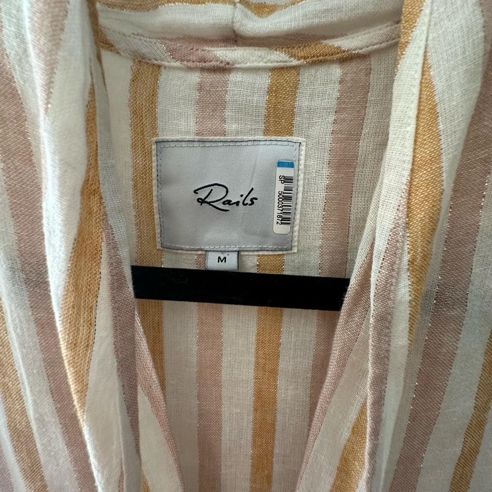 Rails June Linen Top - Picture 6 of 8